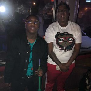 Meet your Posher, Casey